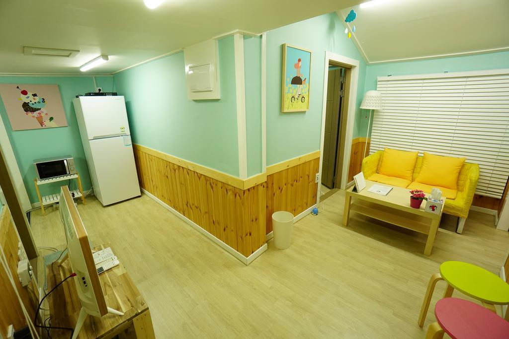 Little Haenyeo Villa Jeju Exterior foto
