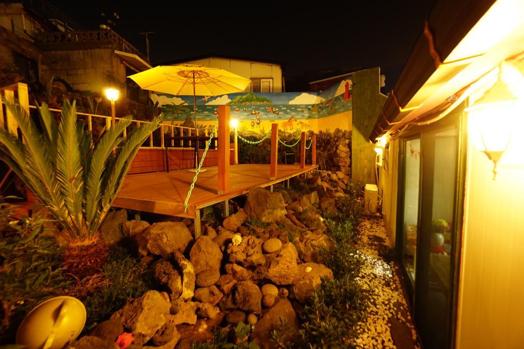 Little Haenyeo Villa Jeju Exterior foto
