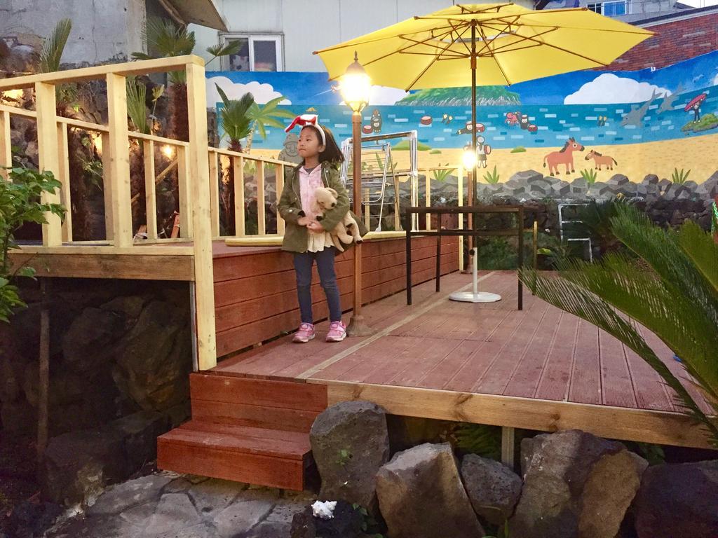 Little Haenyeo Villa Jeju Exterior foto